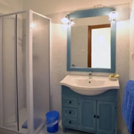 The Whale 住宿加早餐酒店