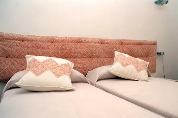 The Whale Отель типа 